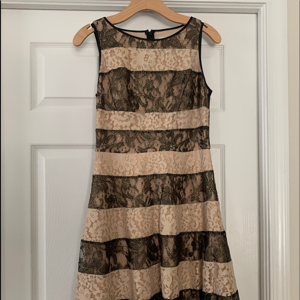 Jessica Simpson semi formal Dress. Size 4.